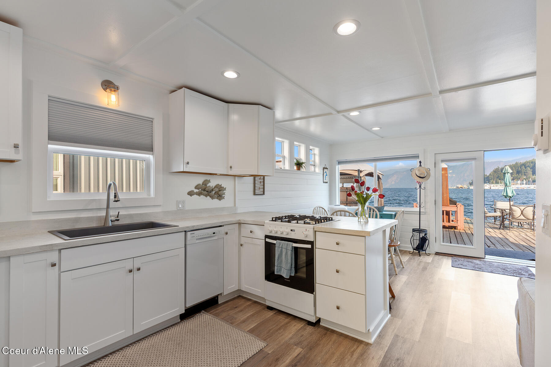 34135 N Harborview Marina, 22