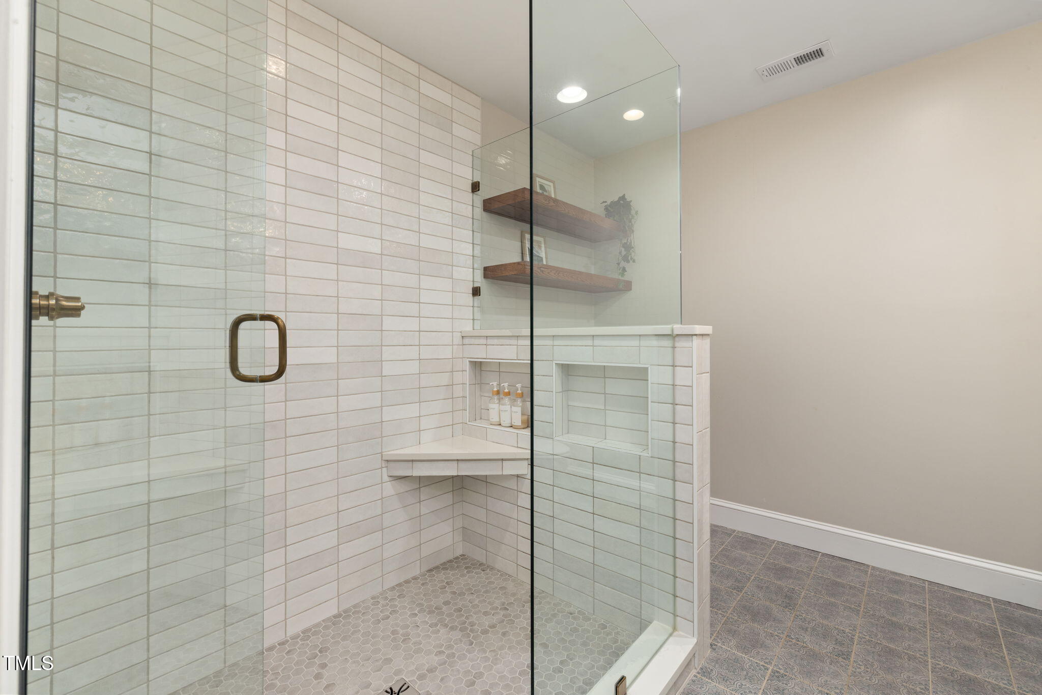 211 Hargrove St Street