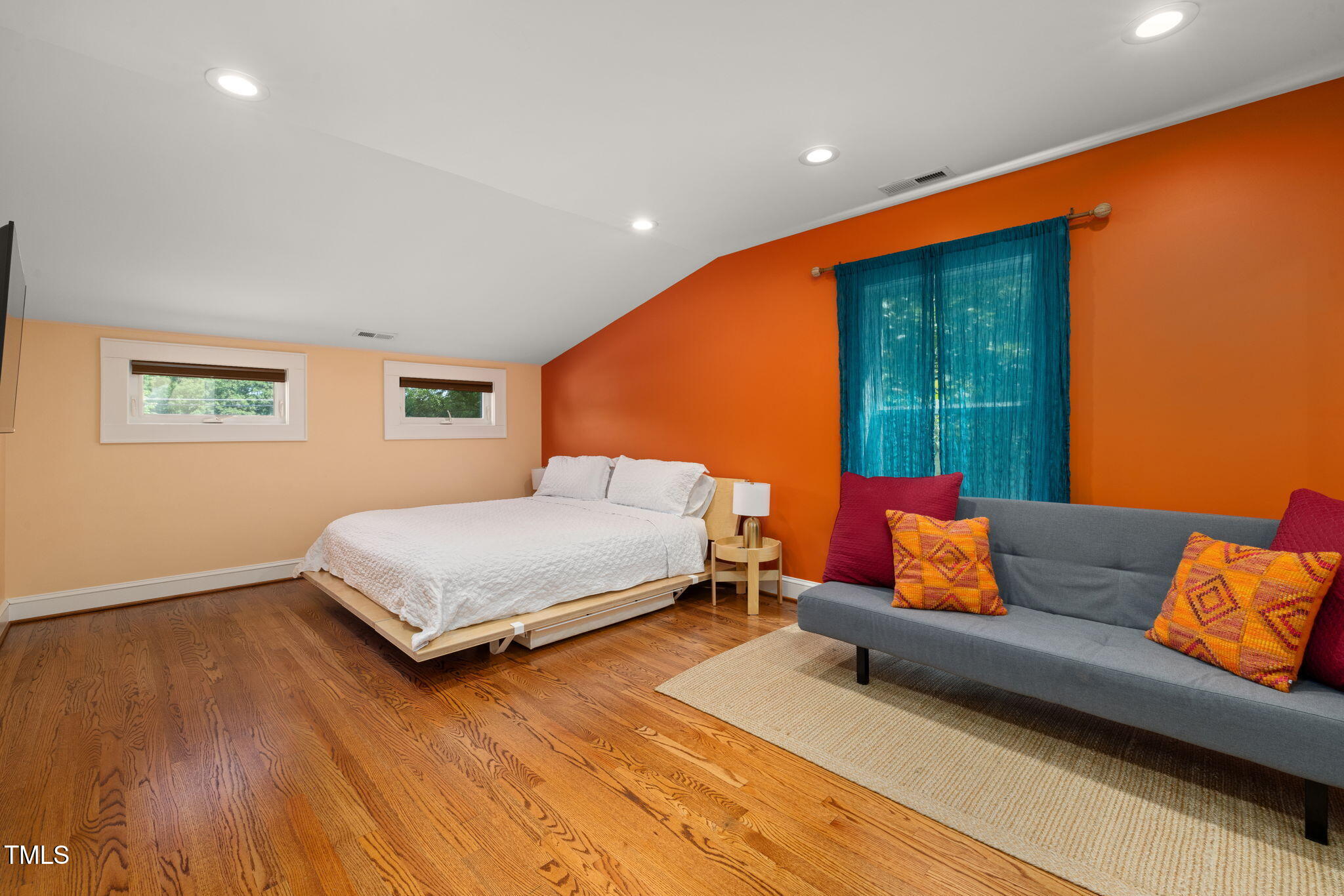 211 Hargrove St Street