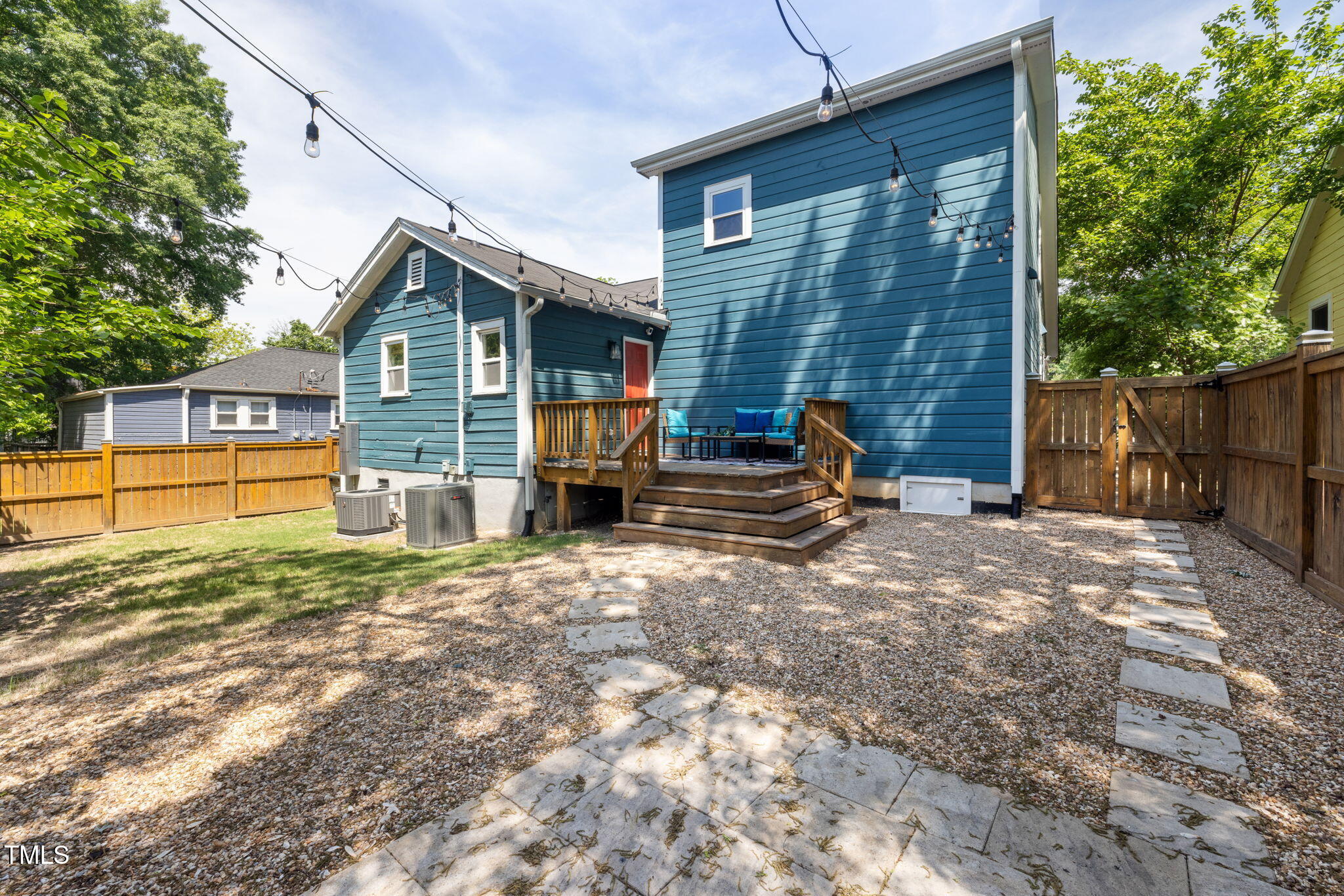 211 Hargrove St Street