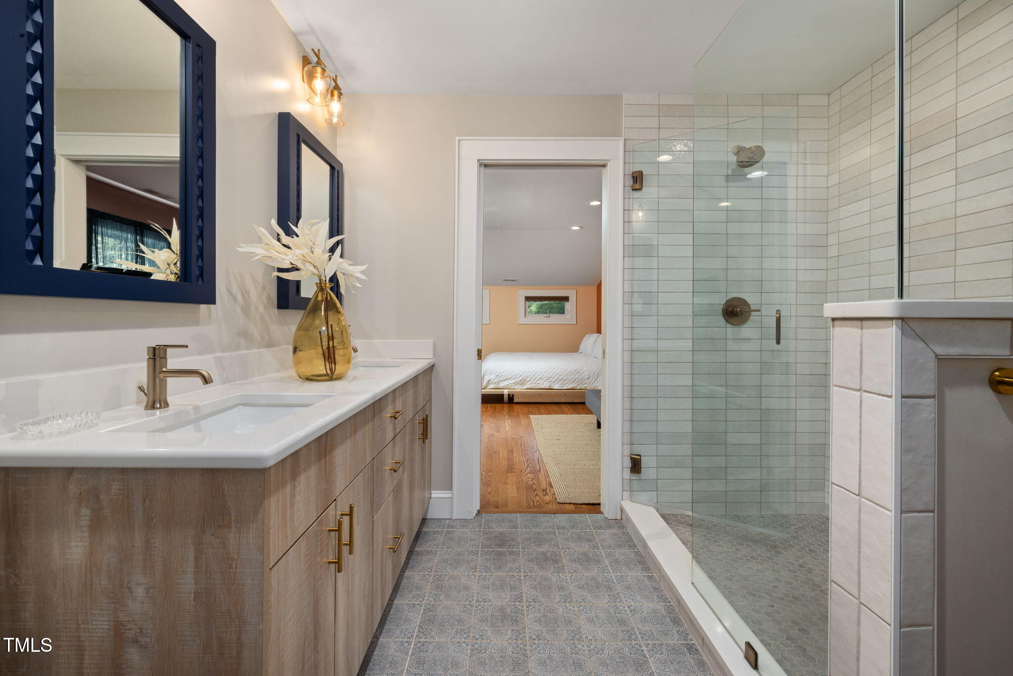 211 Hargrove St Street