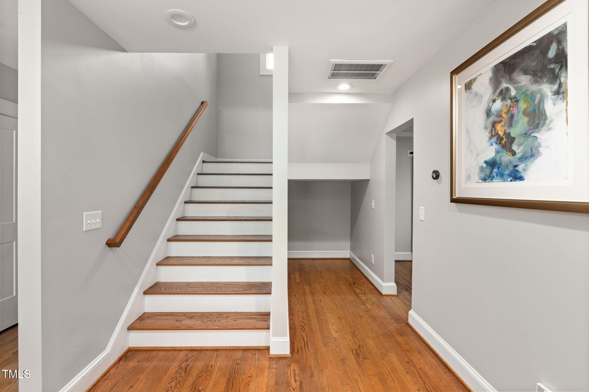 211 Hargrove St Street