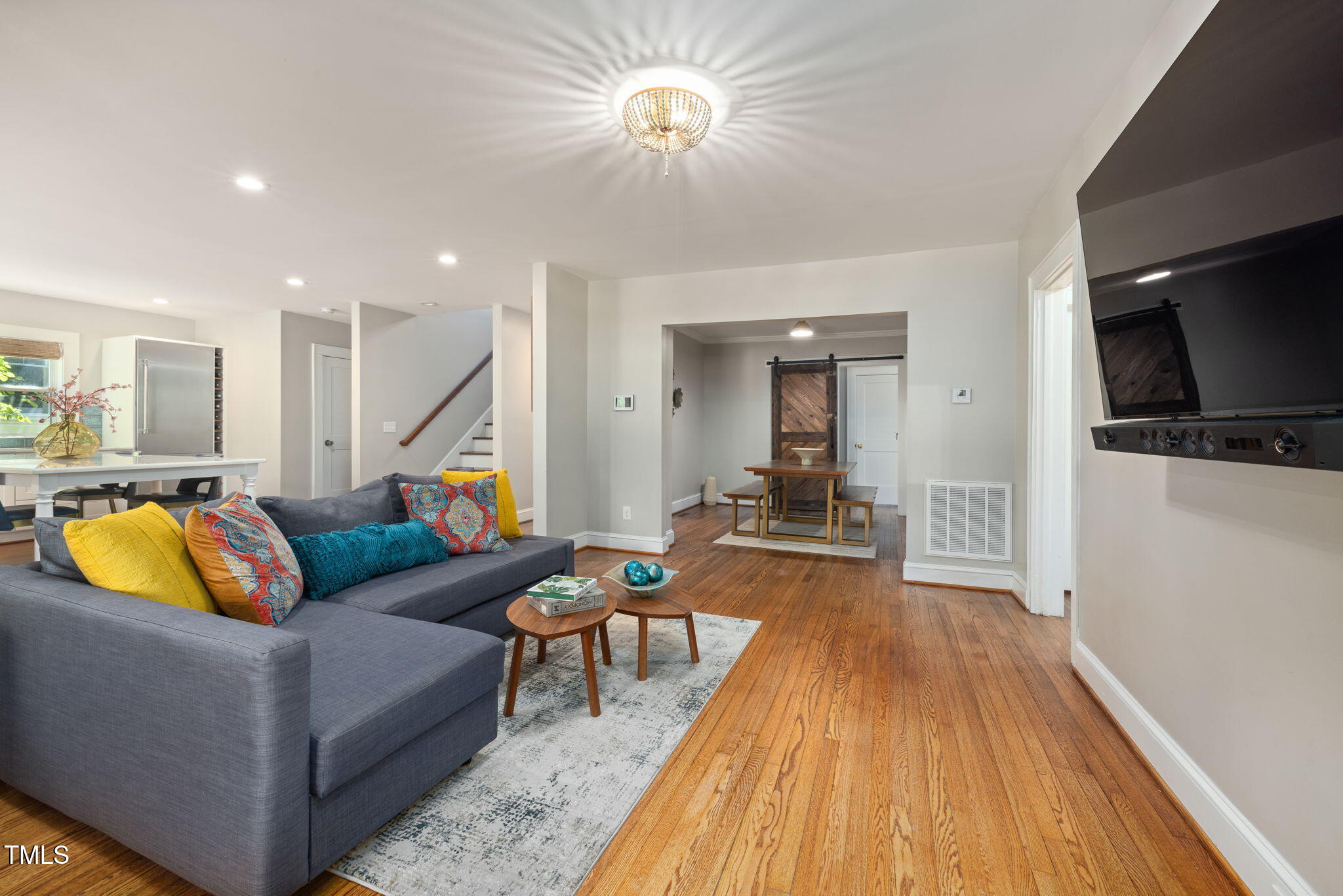 211 Hargrove St Street