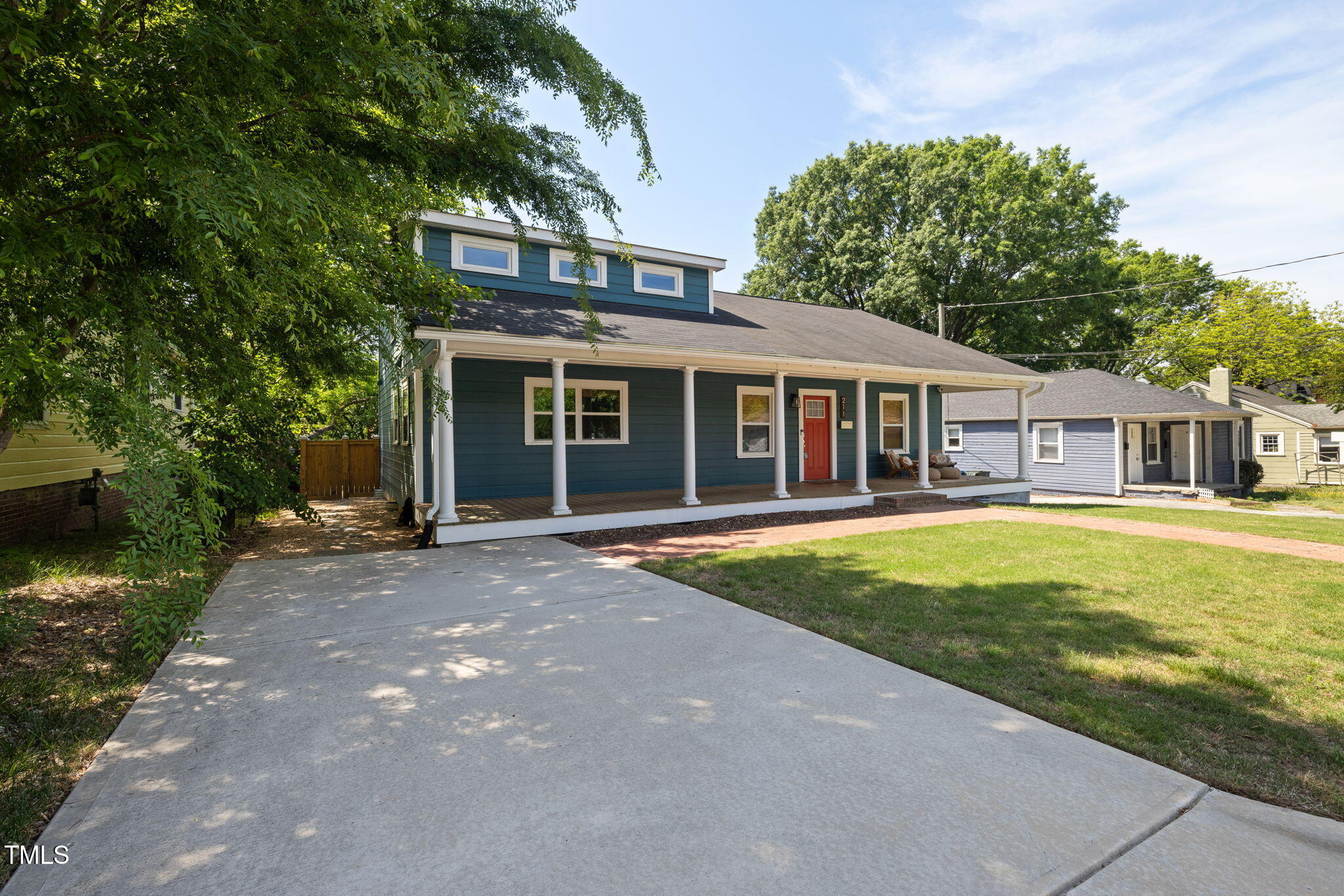 211 Hargrove St Street