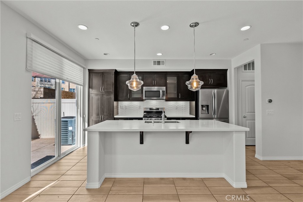 22105 Barrington