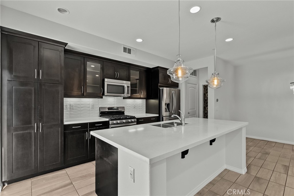 22105 Barrington