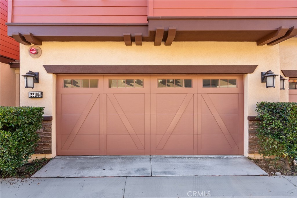 22105 Barrington
