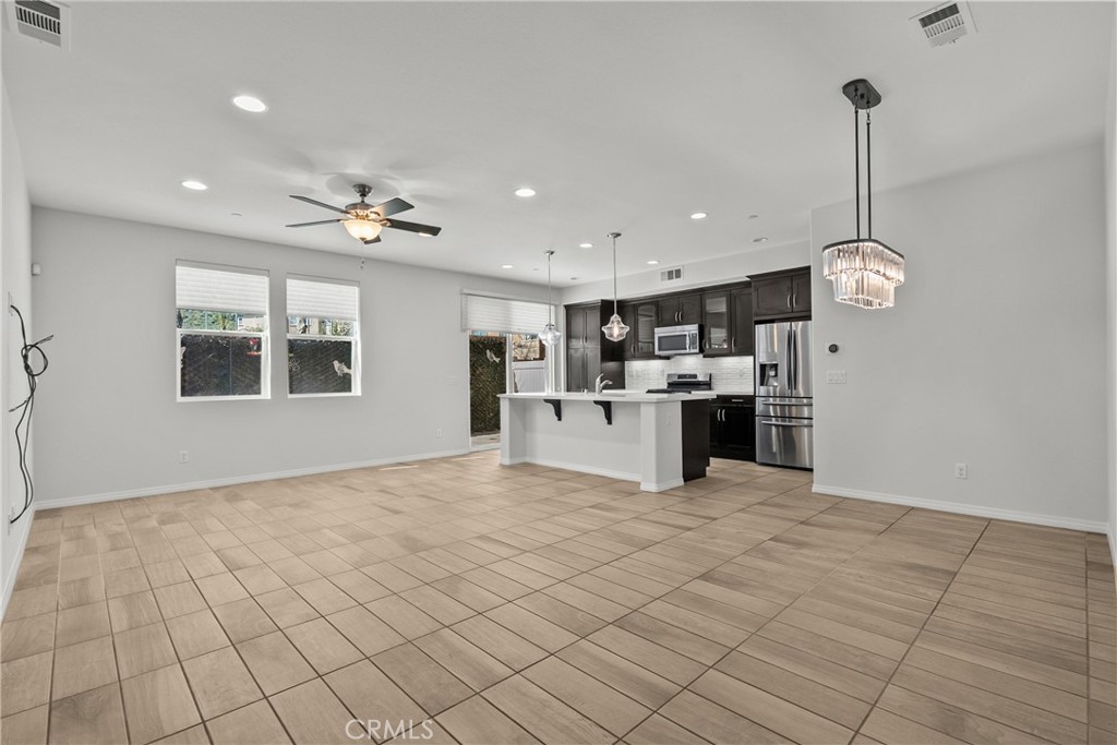 22105 Barrington