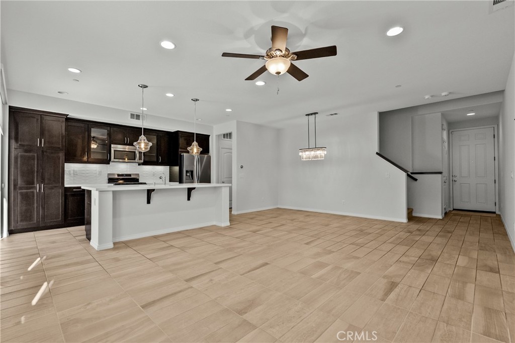 22105 Barrington