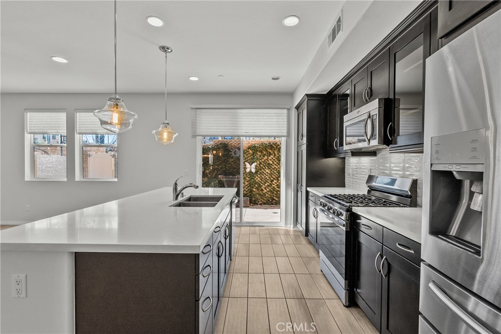 22105 Barrington