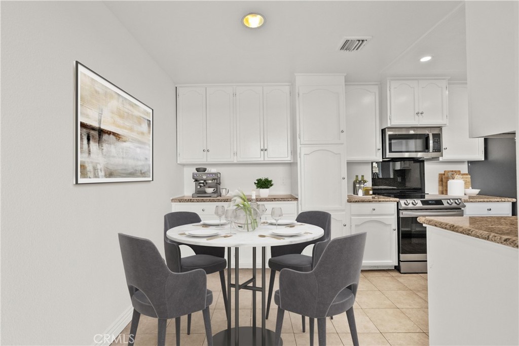 1880 Veteran Avenue PH 306