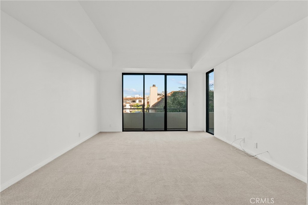 1880 Veteran Avenue PH 306