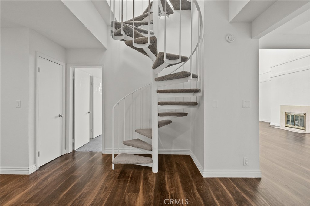 1880 Veteran Avenue PH 306