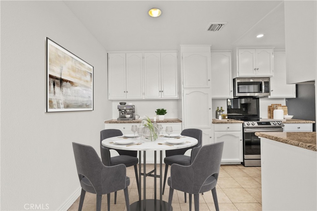 1880 Veteran Avenue PH 306