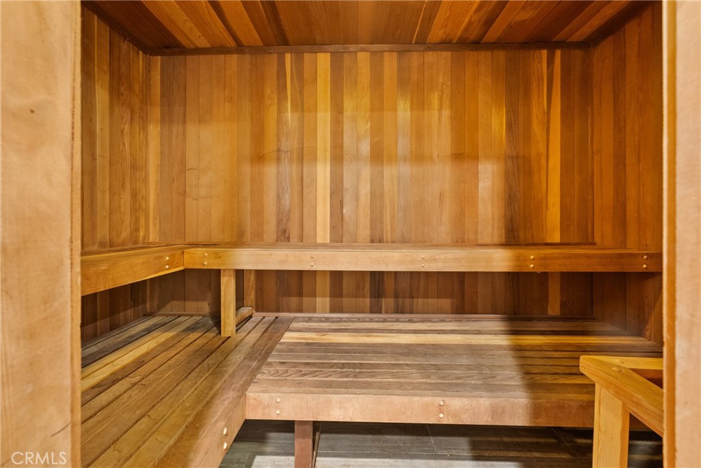 1880 Veteran Avenue PH 306