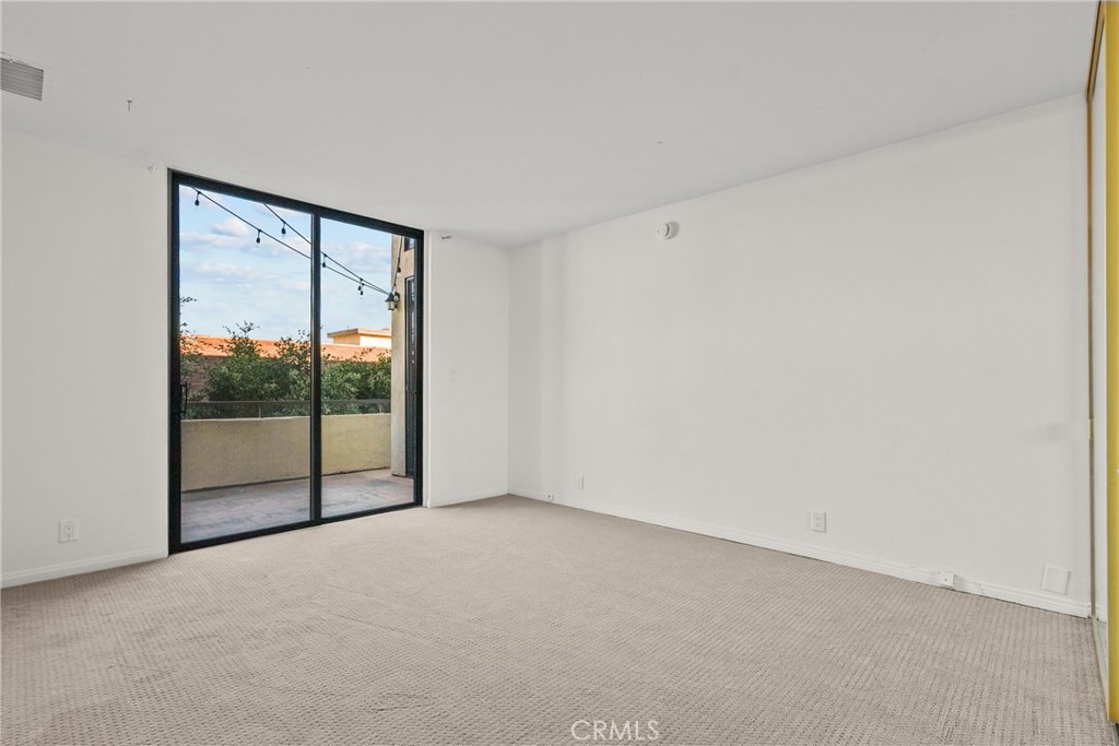 1880 Veteran Avenue PH 306