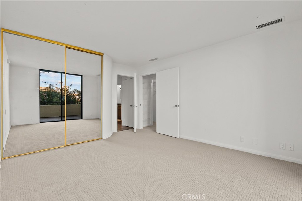 1880 Veteran Avenue PH 306