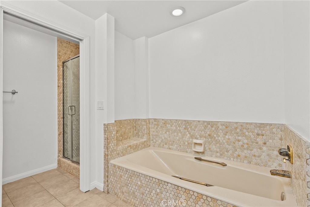 1880 Veteran Avenue PH 306