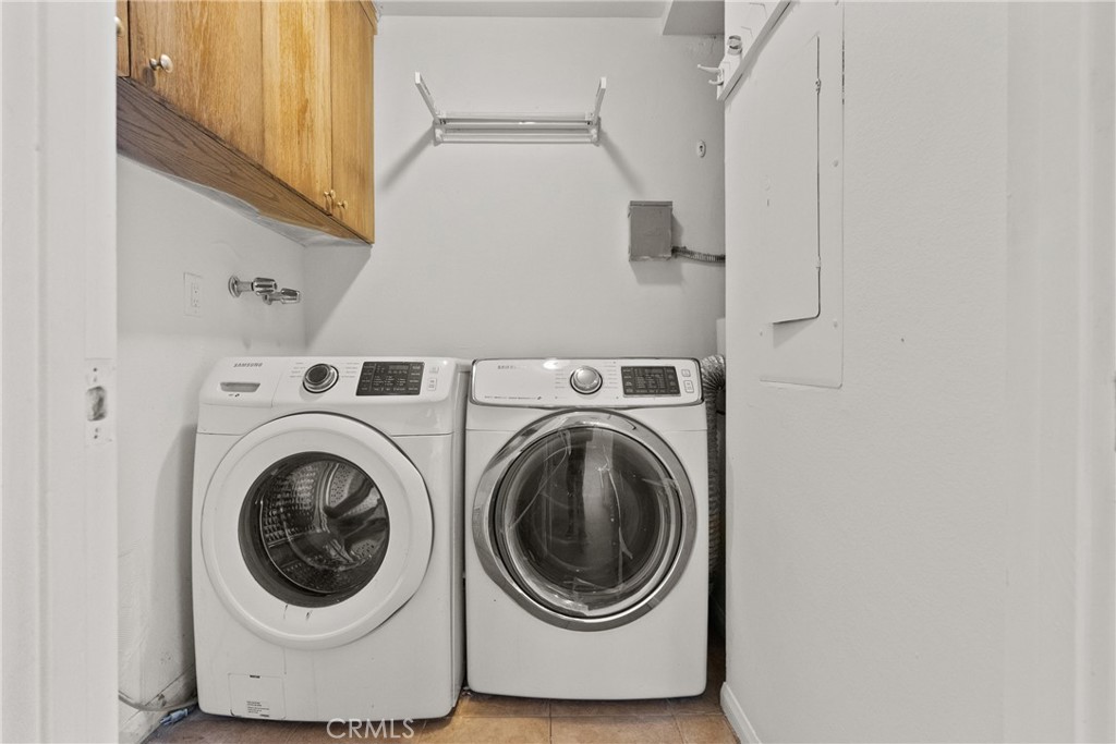 1880 Veteran Avenue PH 306