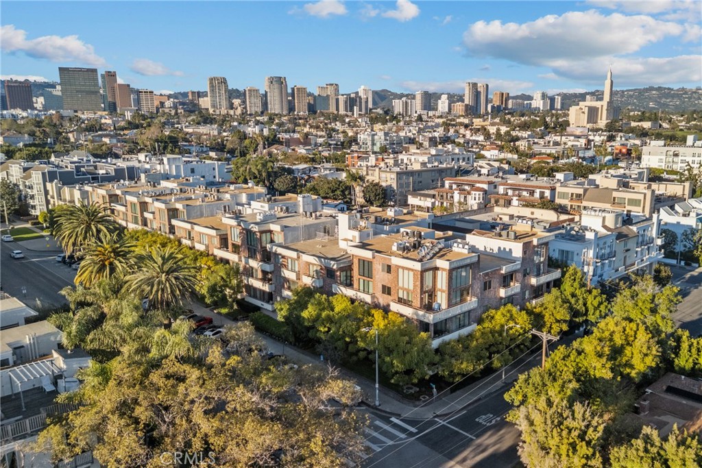 1880 Veteran Avenue PH 306