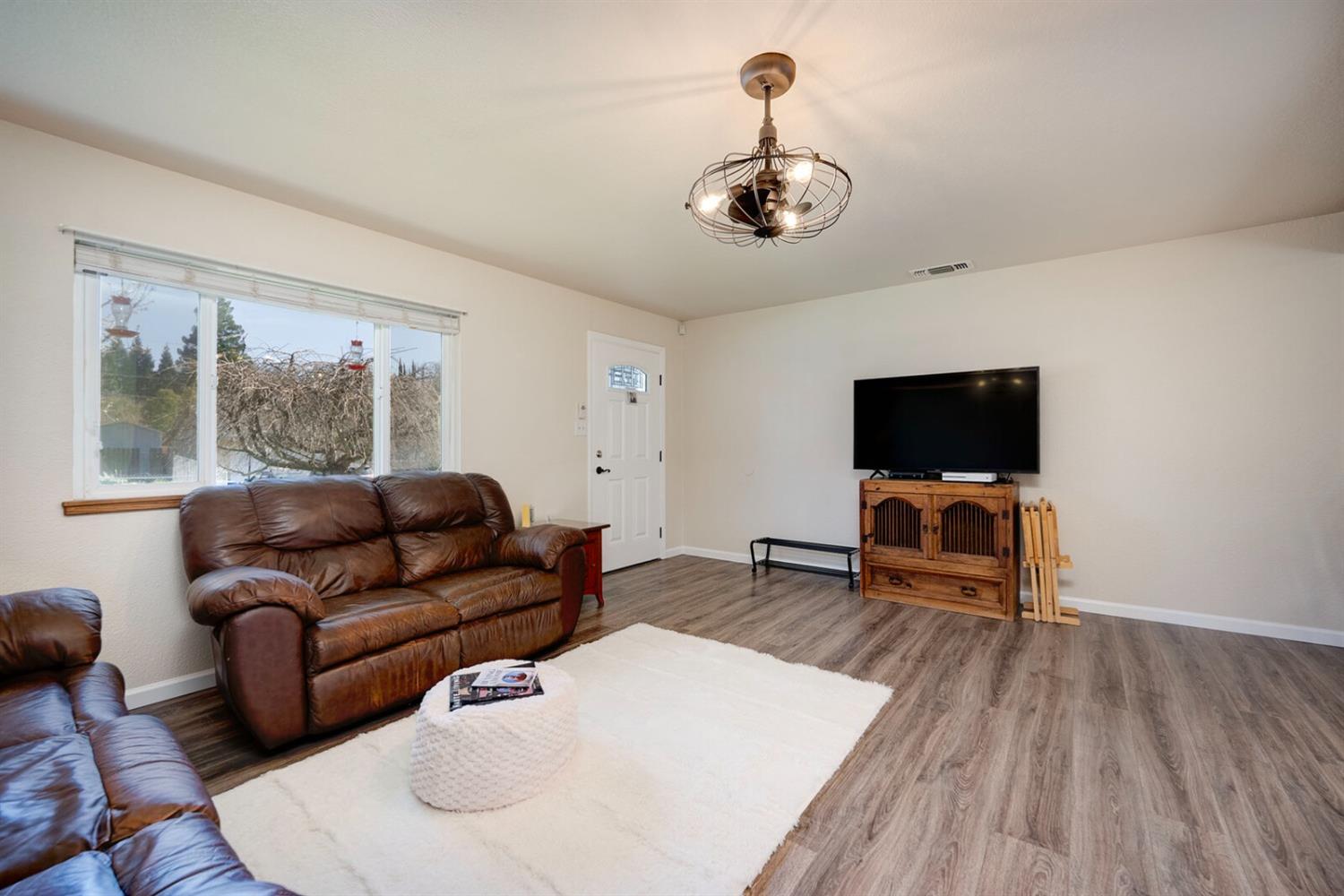 6635 Carrwood Street