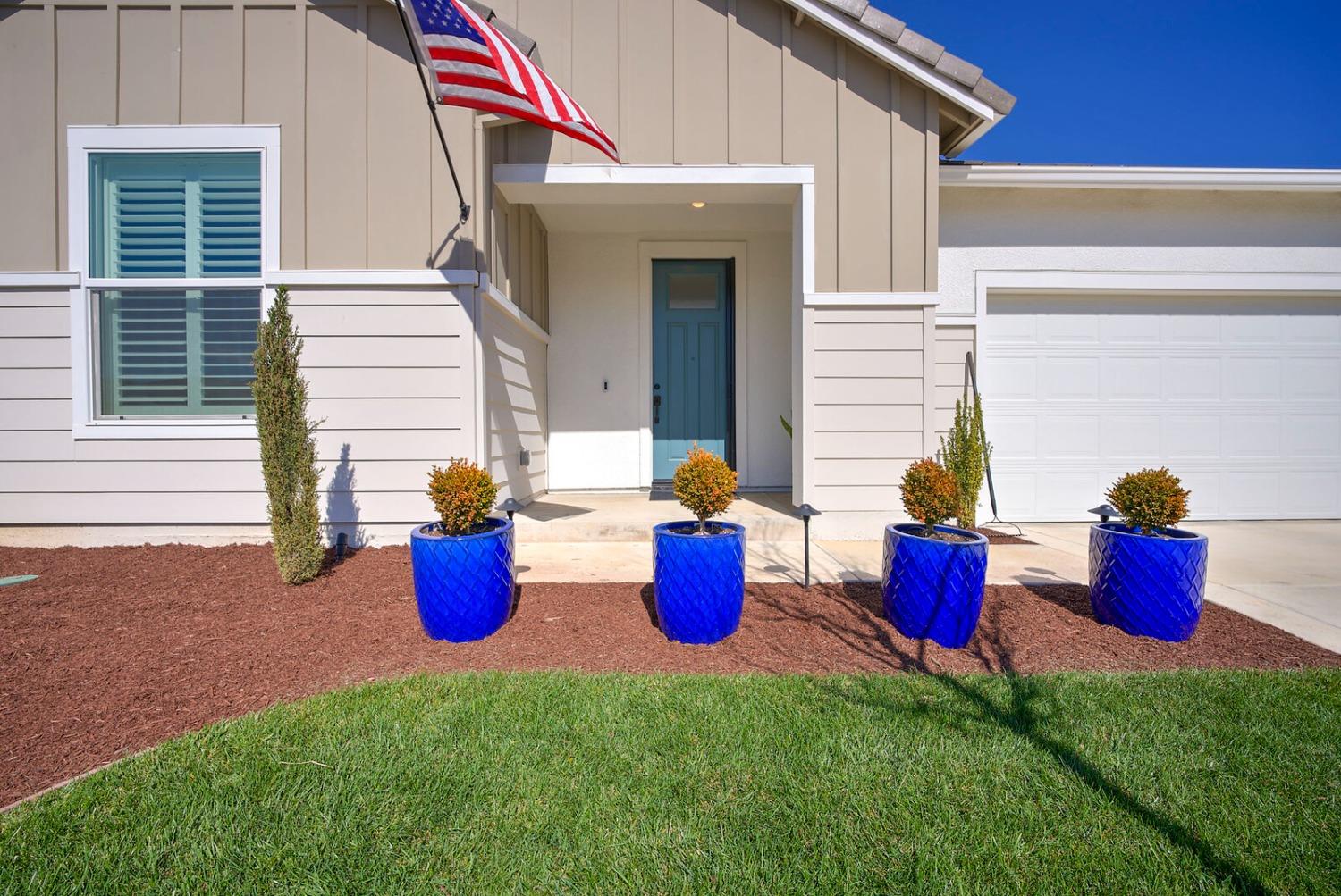 4770 Peace Lily Lane