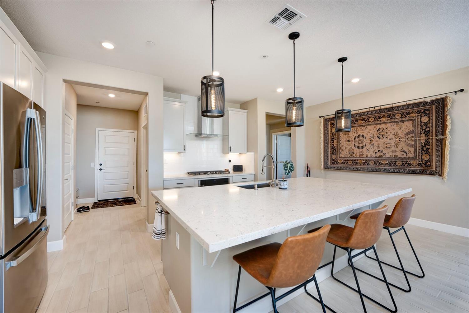 4770 Peace Lily Lane