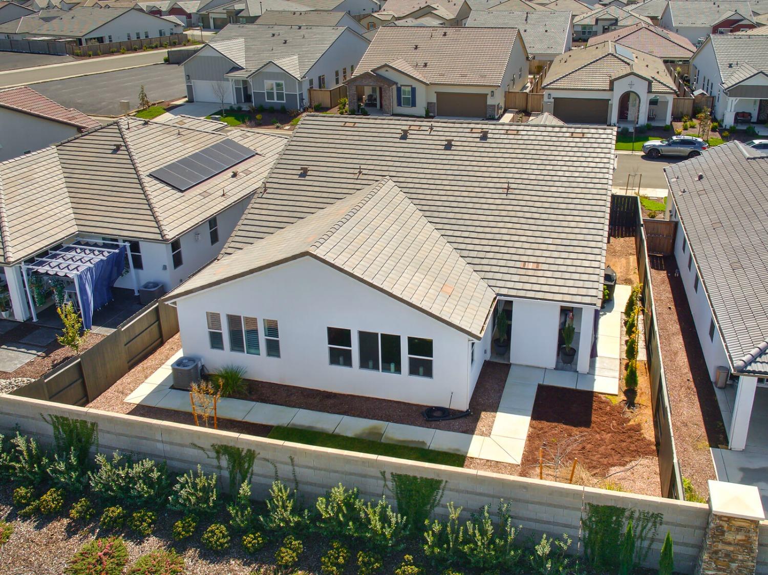 4770 Peace Lily Lane