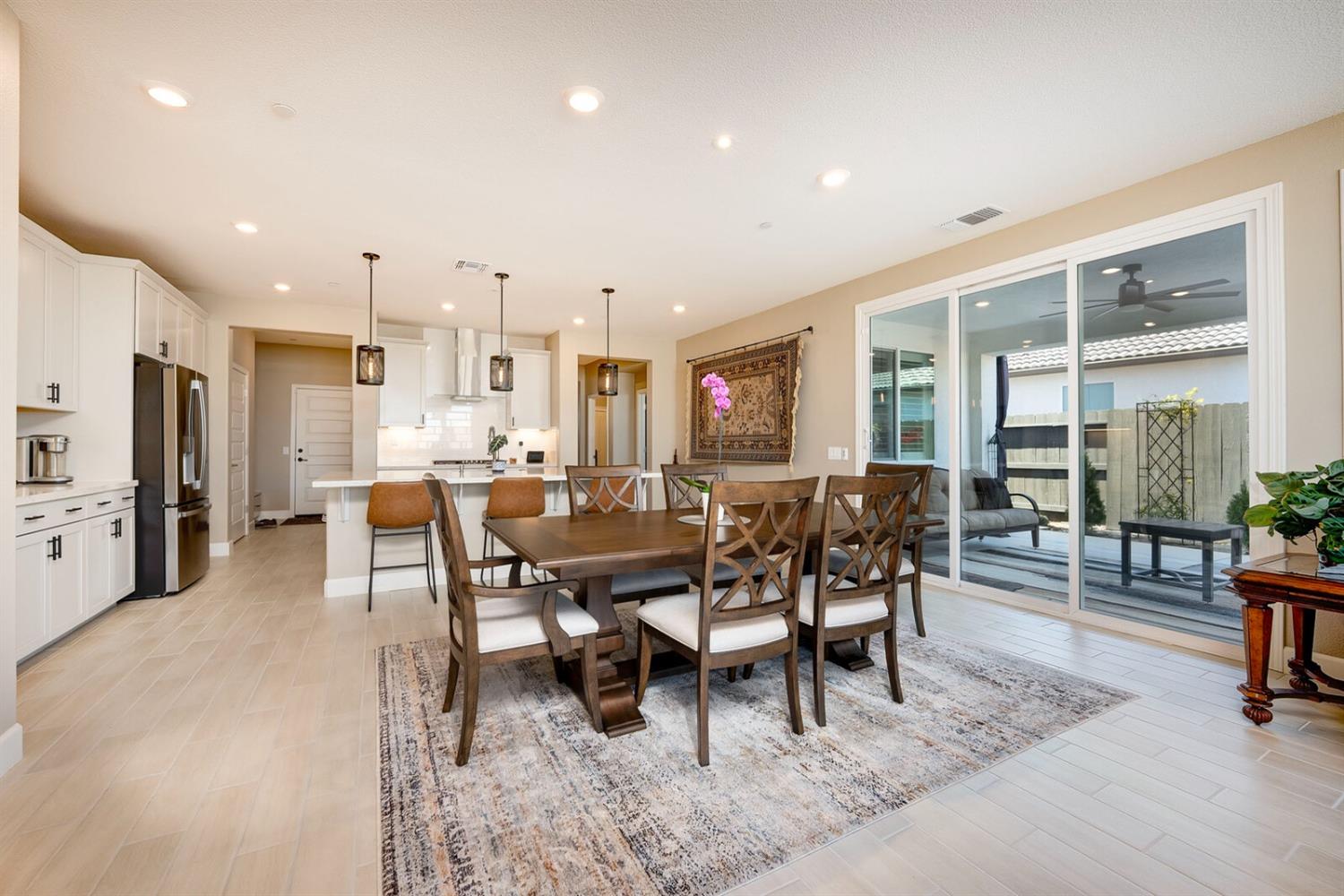 4770 Peace Lily Lane