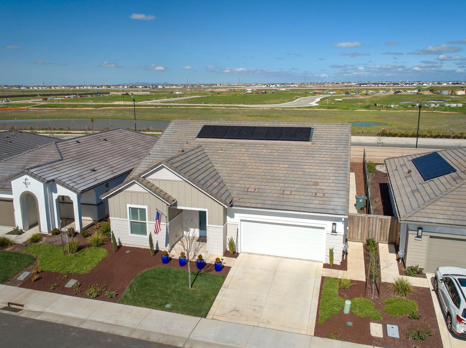 4770 Peace Lily Lane