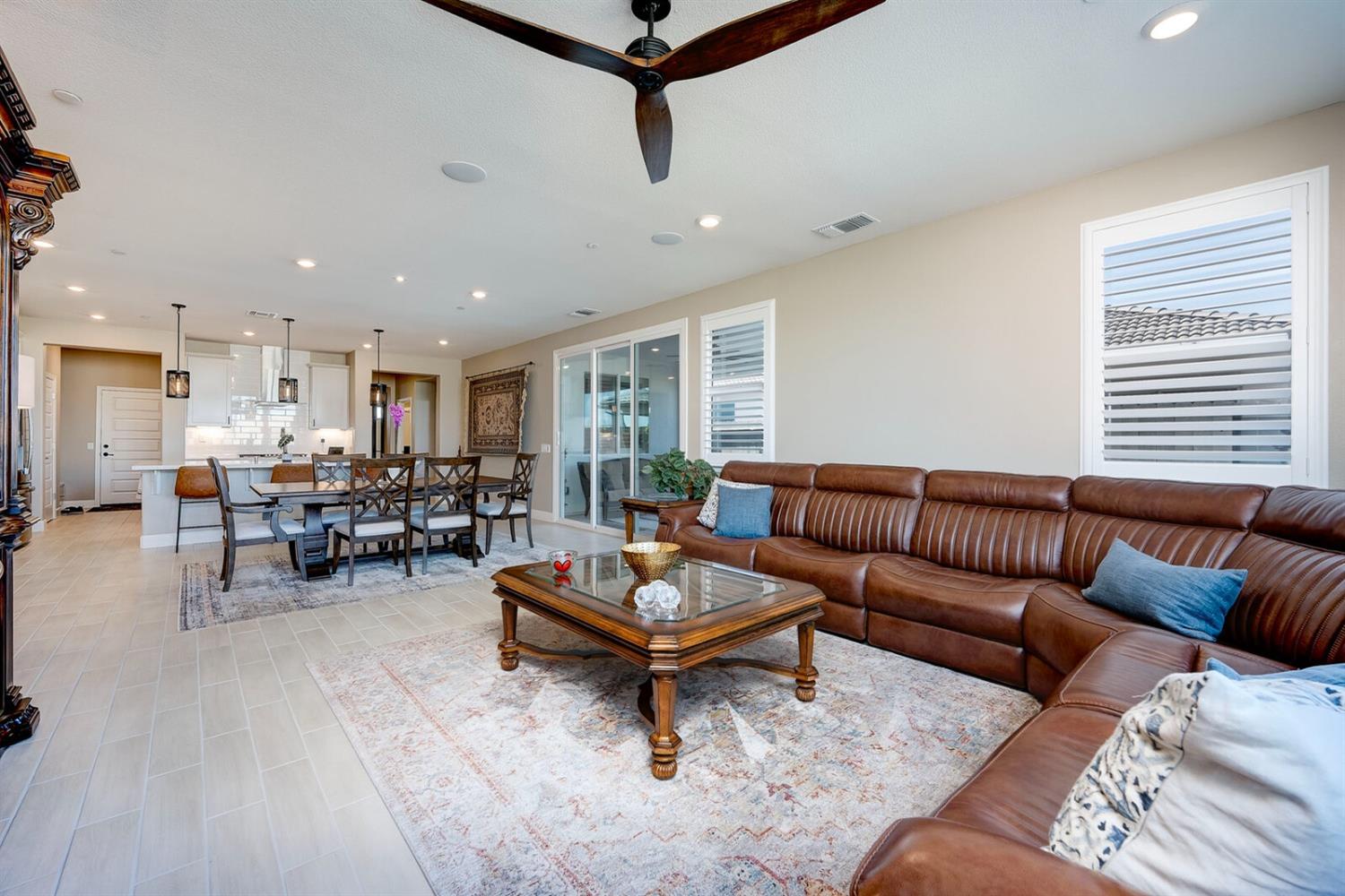 4770 Peace Lily Lane