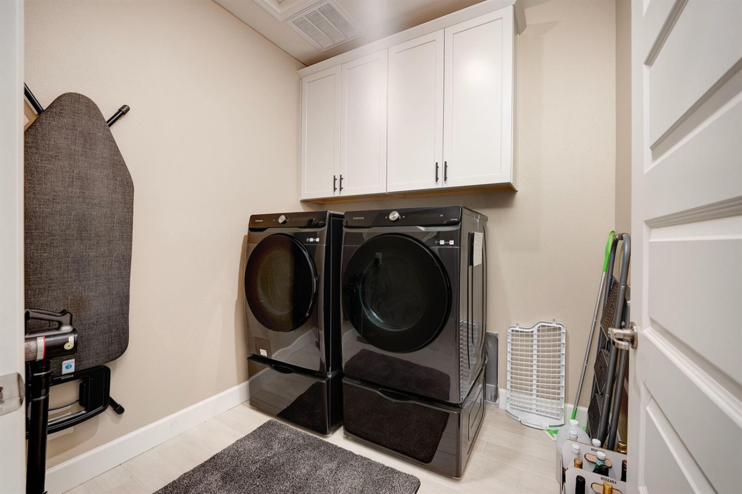 4770 Peace Lily Lane