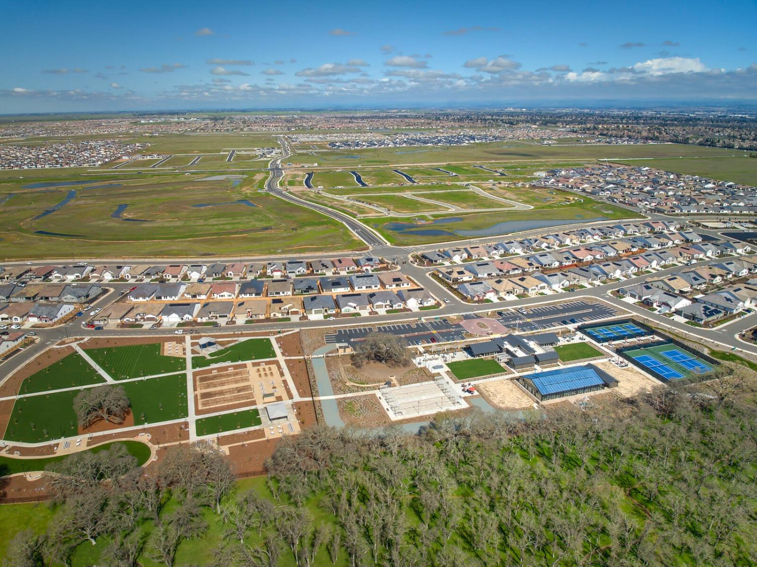 4770 Peace Lily Lane