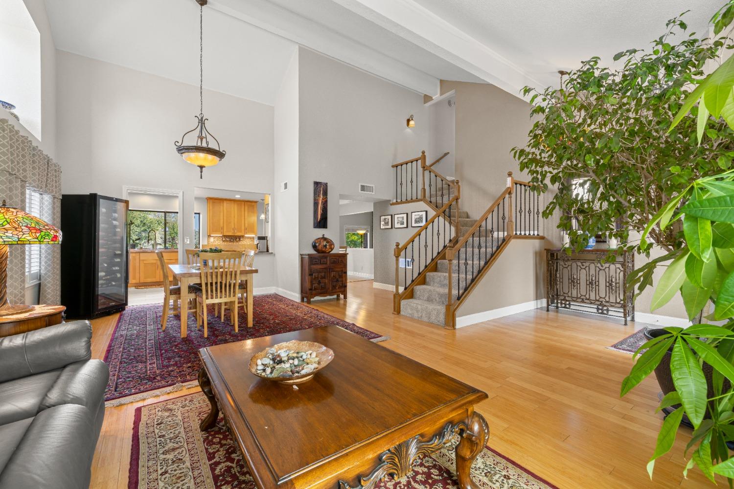 4912 Summit View Lane