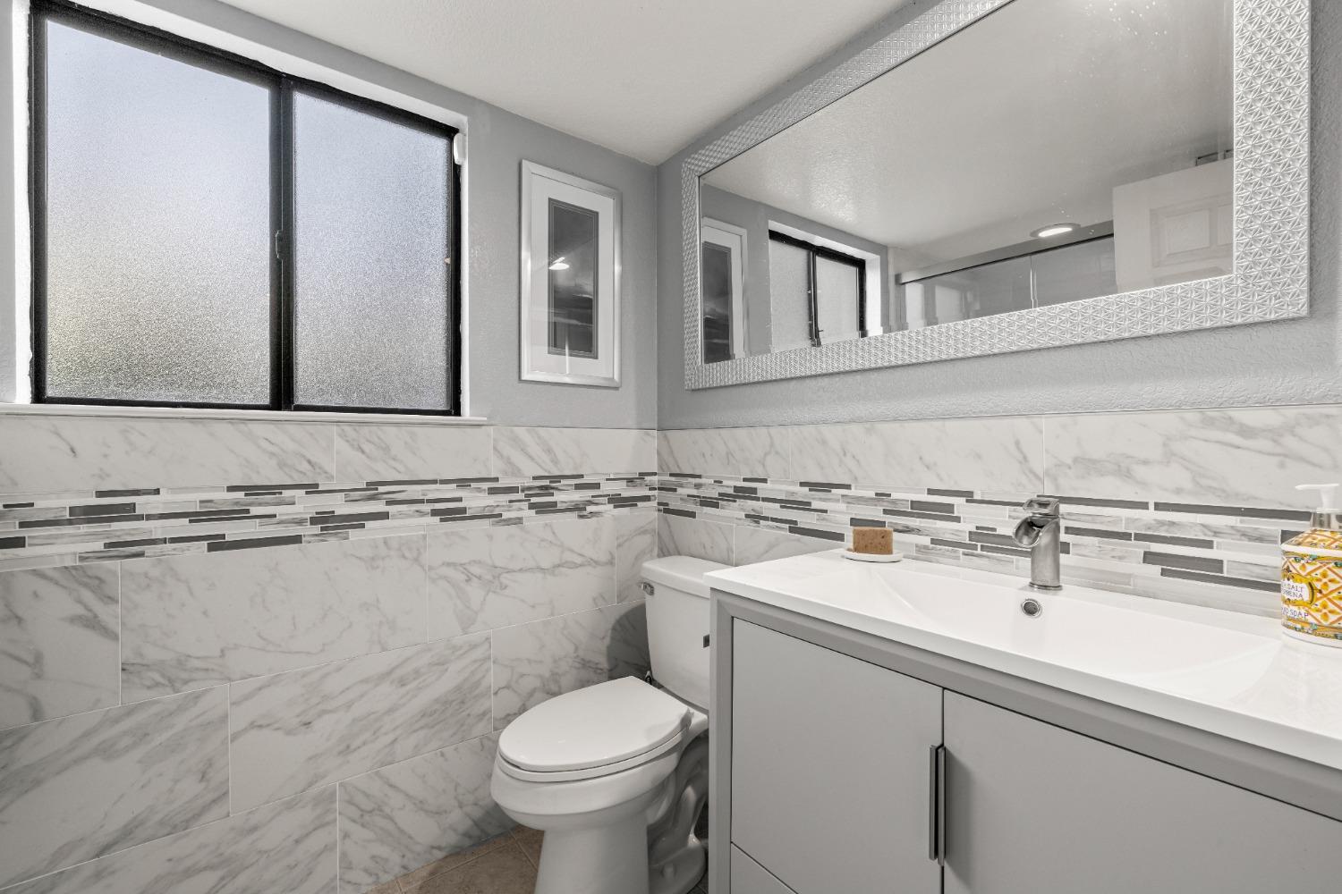 4912 Summit View Lane