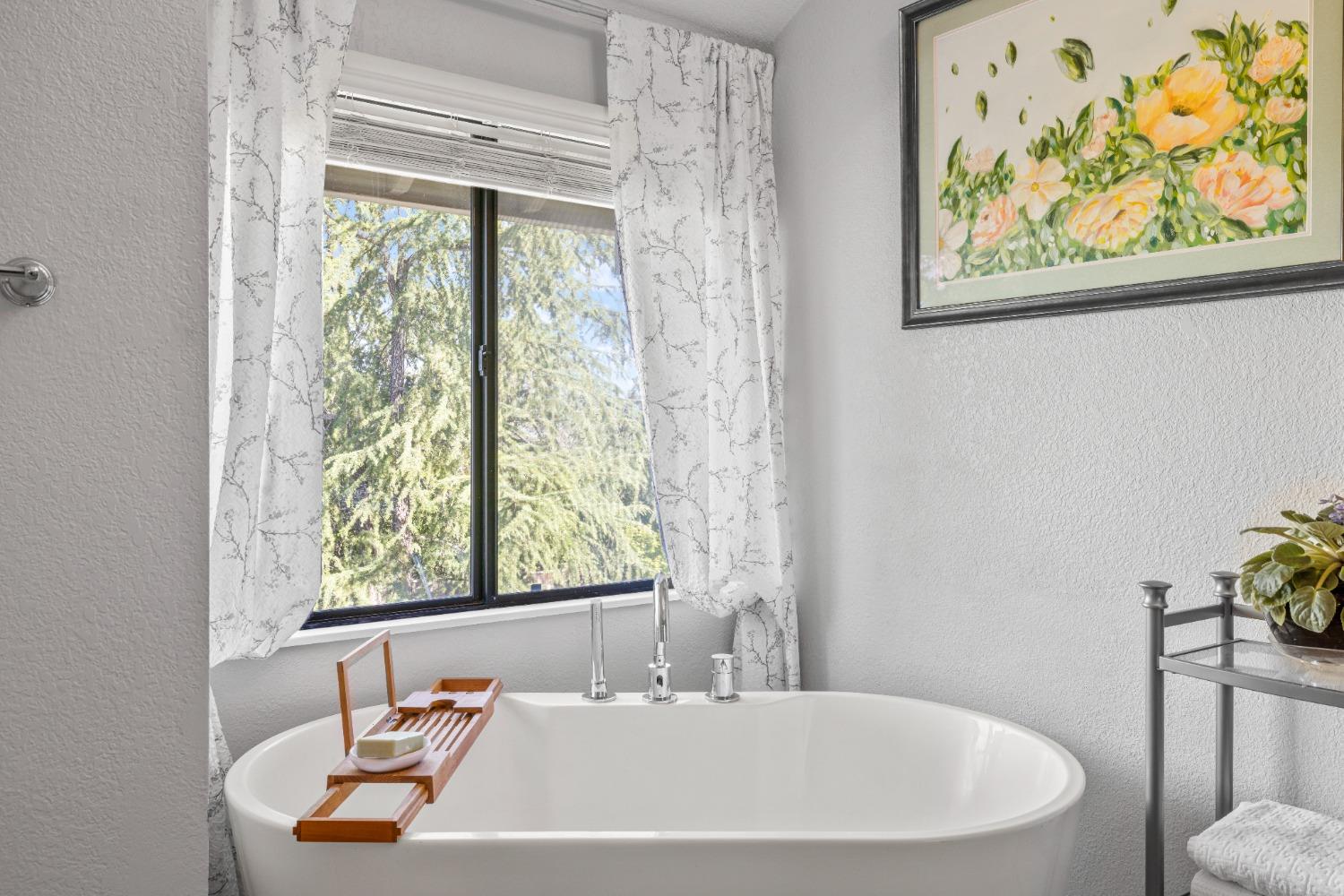 4912 Summit View Lane