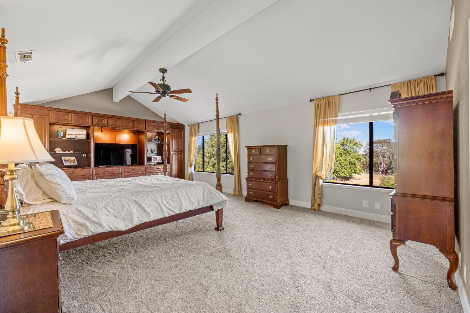 4912 Summit View Lane