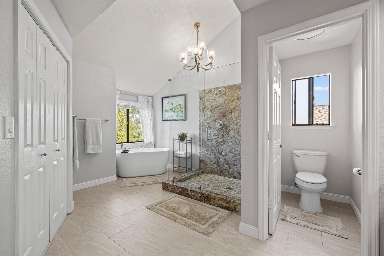 4912 Summit View Lane