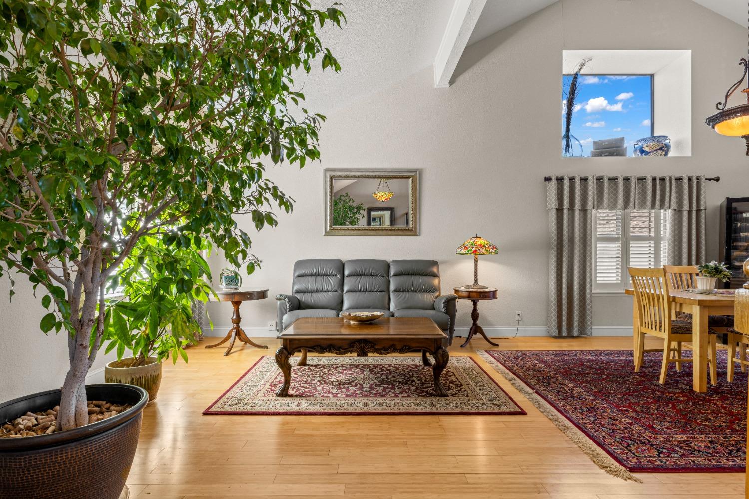 4912 Summit View Lane