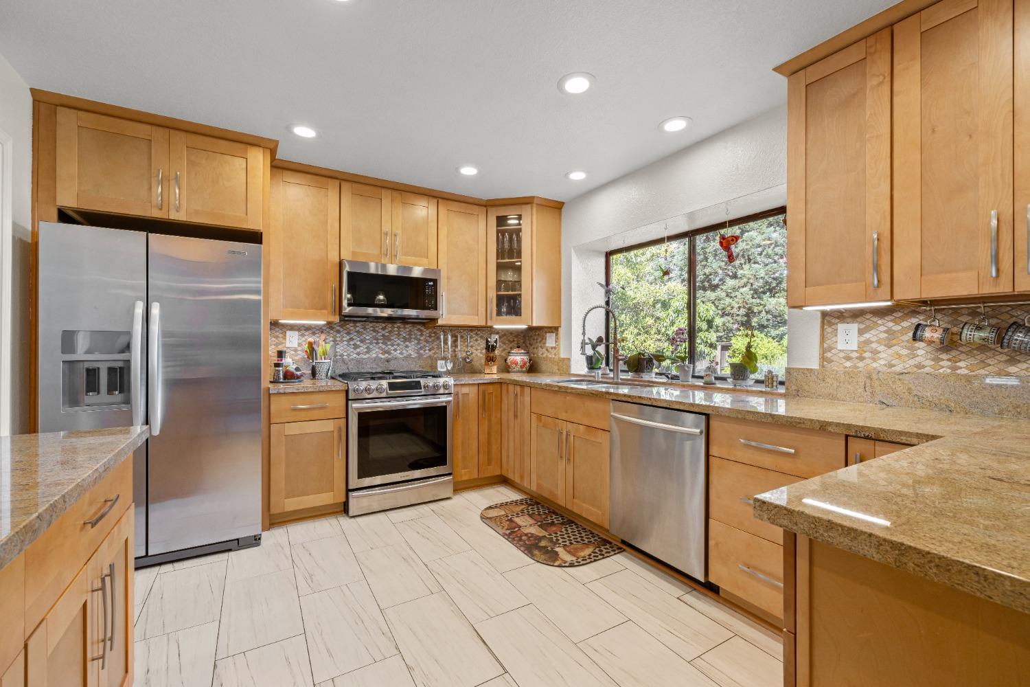 4912 Summit View Lane