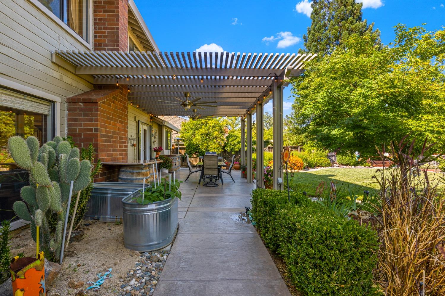 4912 Summit View Lane