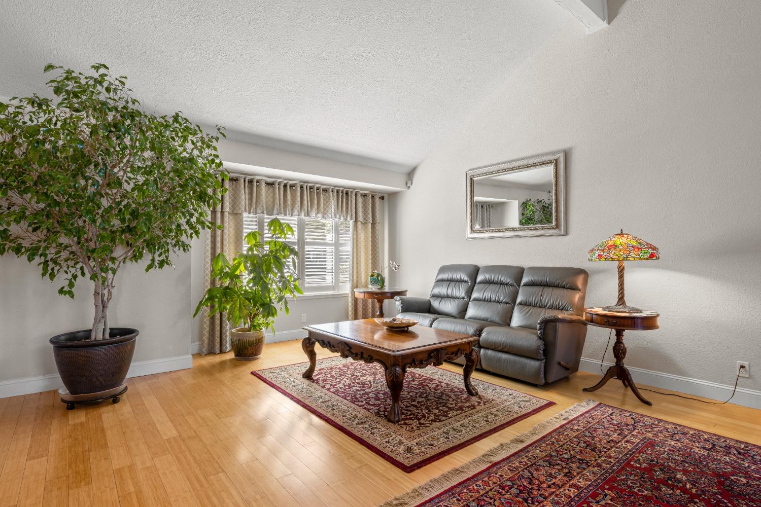 4912 Summit View Lane