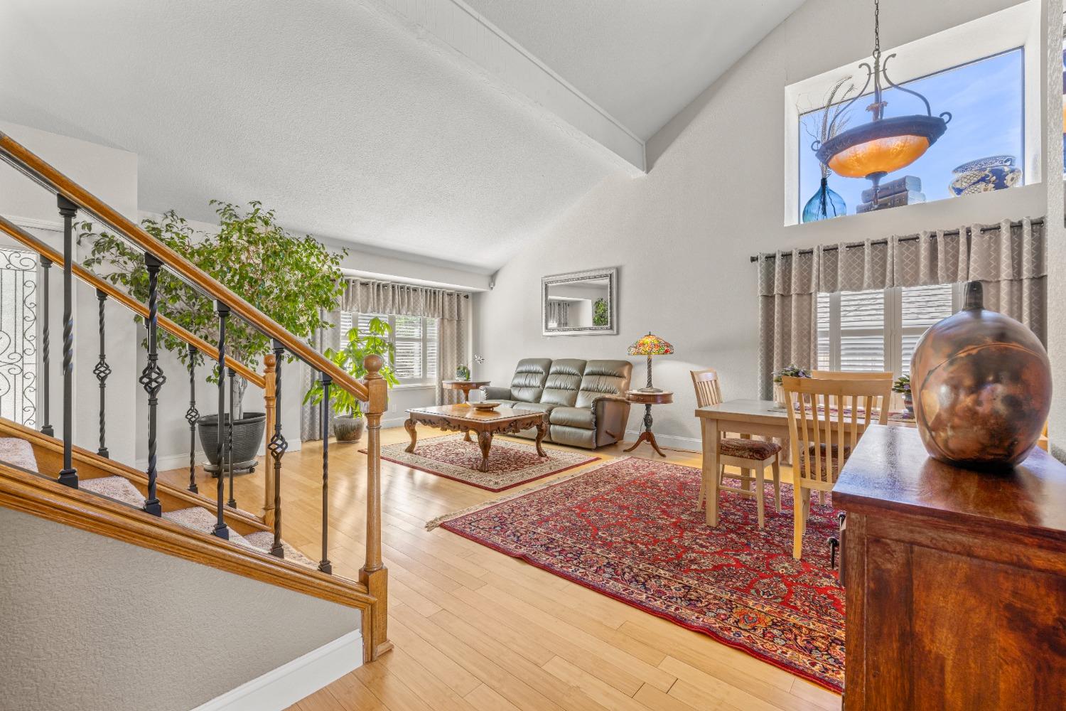 4912 Summit View Lane