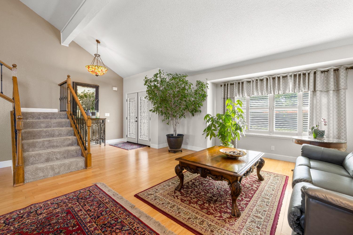 4912 Summit View Lane