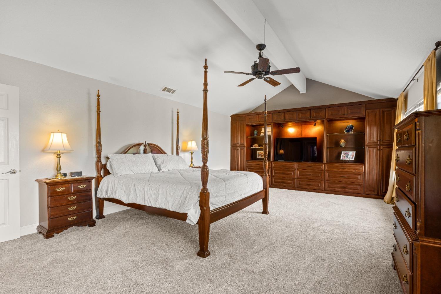 4912 Summit View Lane