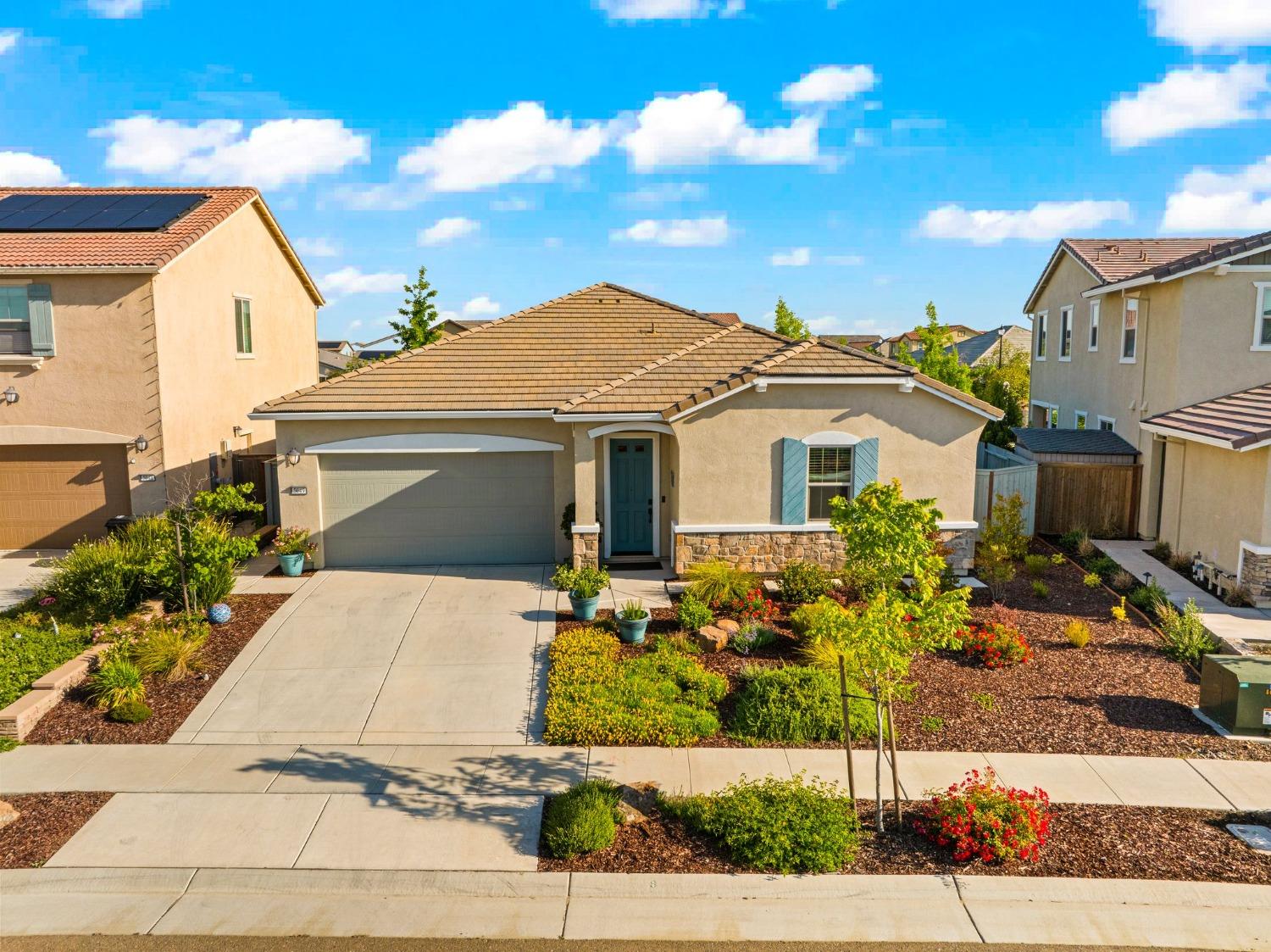 5049 Forestdale Way