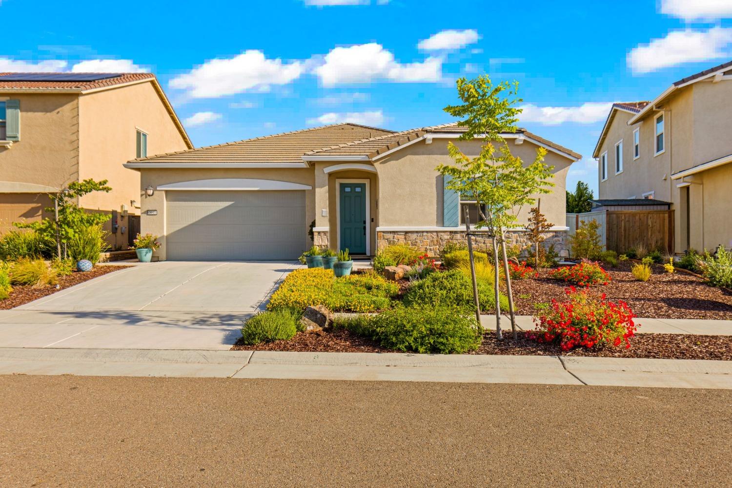 5049 Forestdale Way