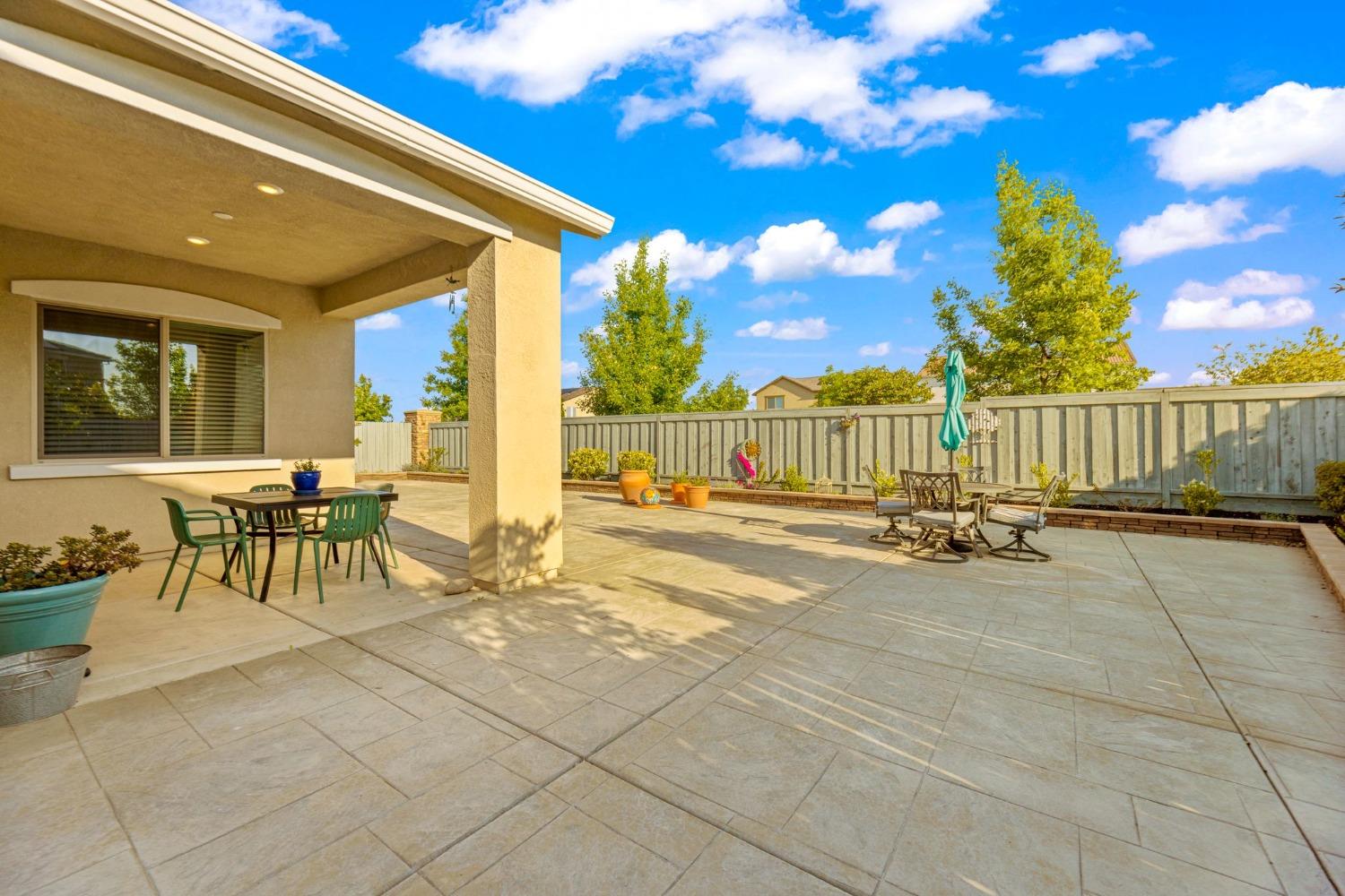 5049 Forestdale Way