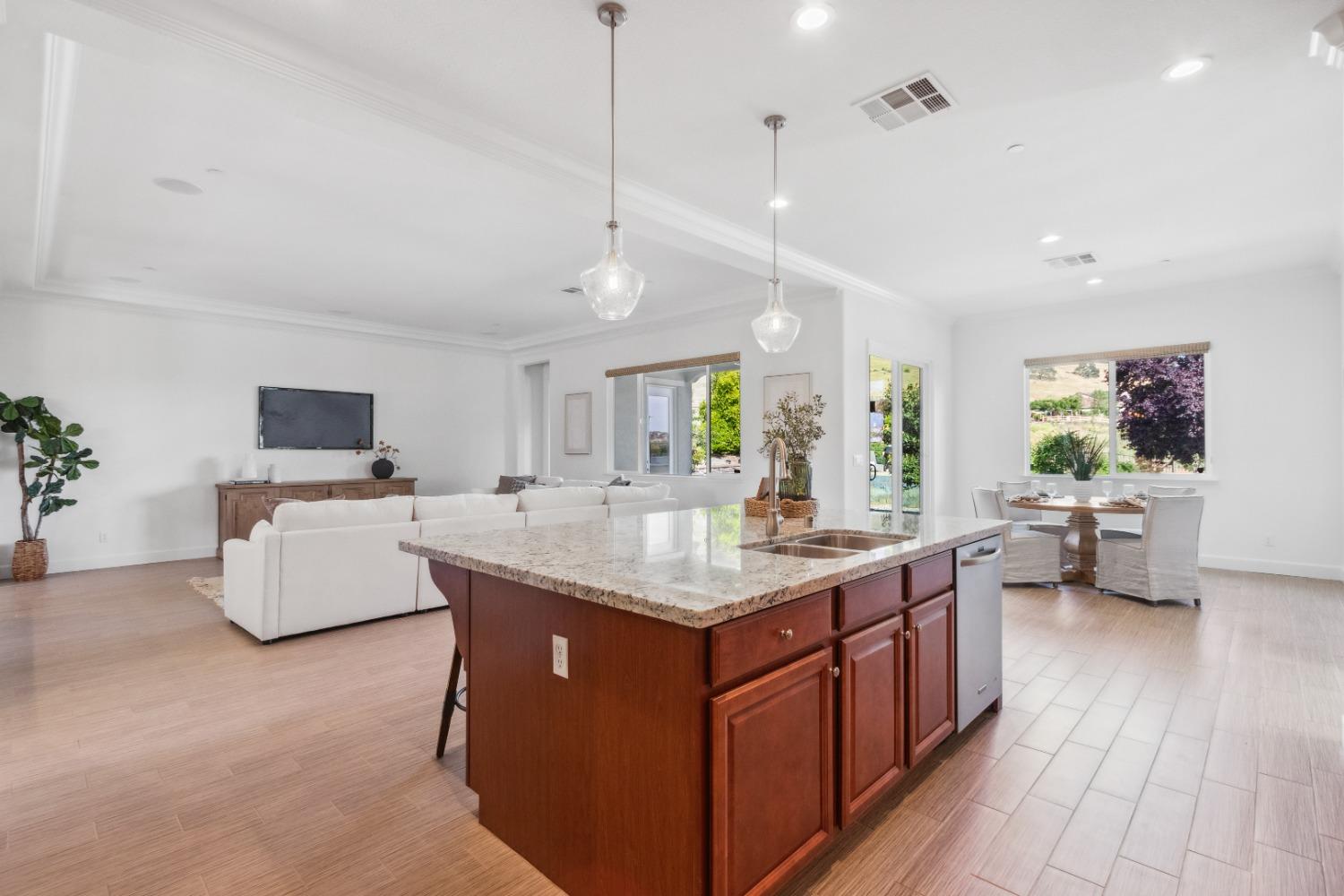 5485 Aspen Meadows Drive