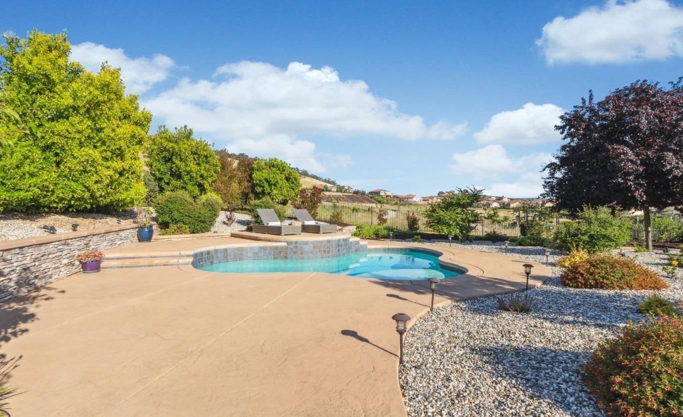 5485 Aspen Meadows Drive